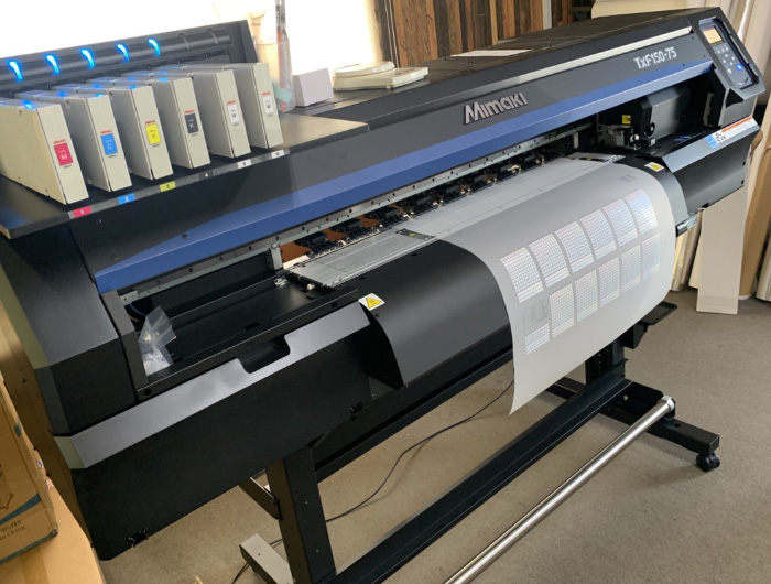 サイン業、S社様／ Mimaki TxF150-75導入